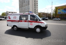 В центре Омска сбили школьника, пытавшегося перейти дорогу в неположенном месте