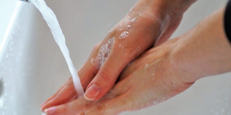 Ученые назвали еще одну причину часто мыть руки
