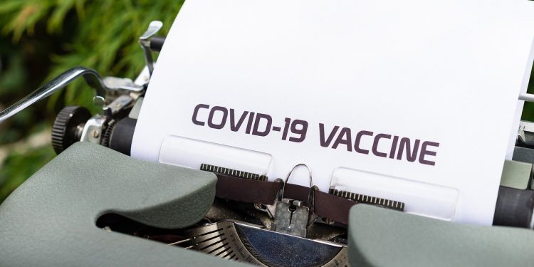 Вирусолог сказал, можно ли заболеть коронавирусом после вакцинации