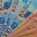Россияне назвали зарплату в 100 тысяч рублей достаточной для счастливой жизни
