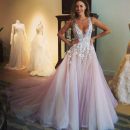 Покупка и прокат свадебных платьев в сети салонов UniRenter