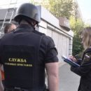 Омские приставы не могут справиться с незаконным павильоном?