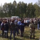 В омском лесу сотни людей вторые сутки ищут 3-летнего Колю Бархатова: что известно на данный момент