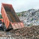 В Омске ликвидируют свалку у Северо-Восточного кладбища