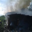 В Амурском поселке Омска, как головешка, выгорел частный дом