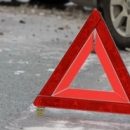 В Омске под колеса иномарки попал выбежавший на дорогу мальчик