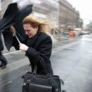 Шторм обрушился на Омскую область: порывы ветра достигают 56 км/ч