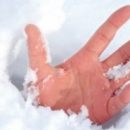 Посреди улицы на глазах у омичей умерла женщина