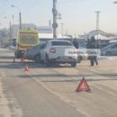 В жестком столкновении в центре Омска пострадали женщина и малыш