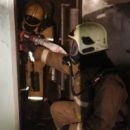 В Омске из внезапно вспыхнувшей девятиэтажки спасли 10 человек