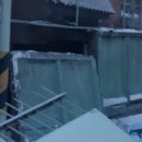 Стало известно, кому принадлежал тепловоз, обрушивший бетонный забор у шинного завода в Омске
